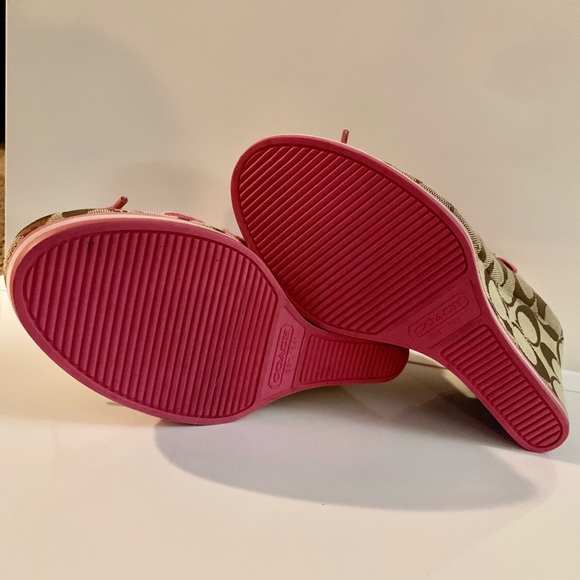 Coach Wedge Size 6.5 - Picture 3 of 8